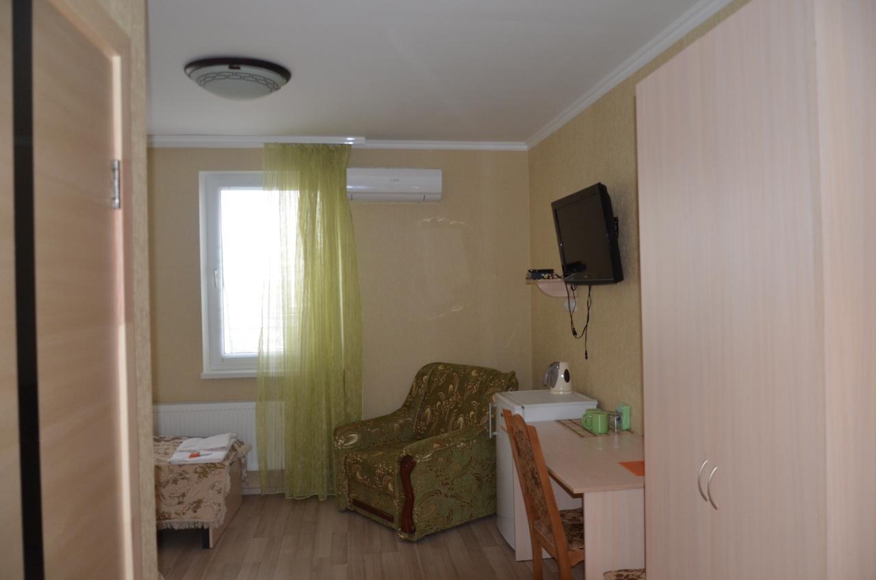 Atlant Hotel Ostroh Zimmer foto